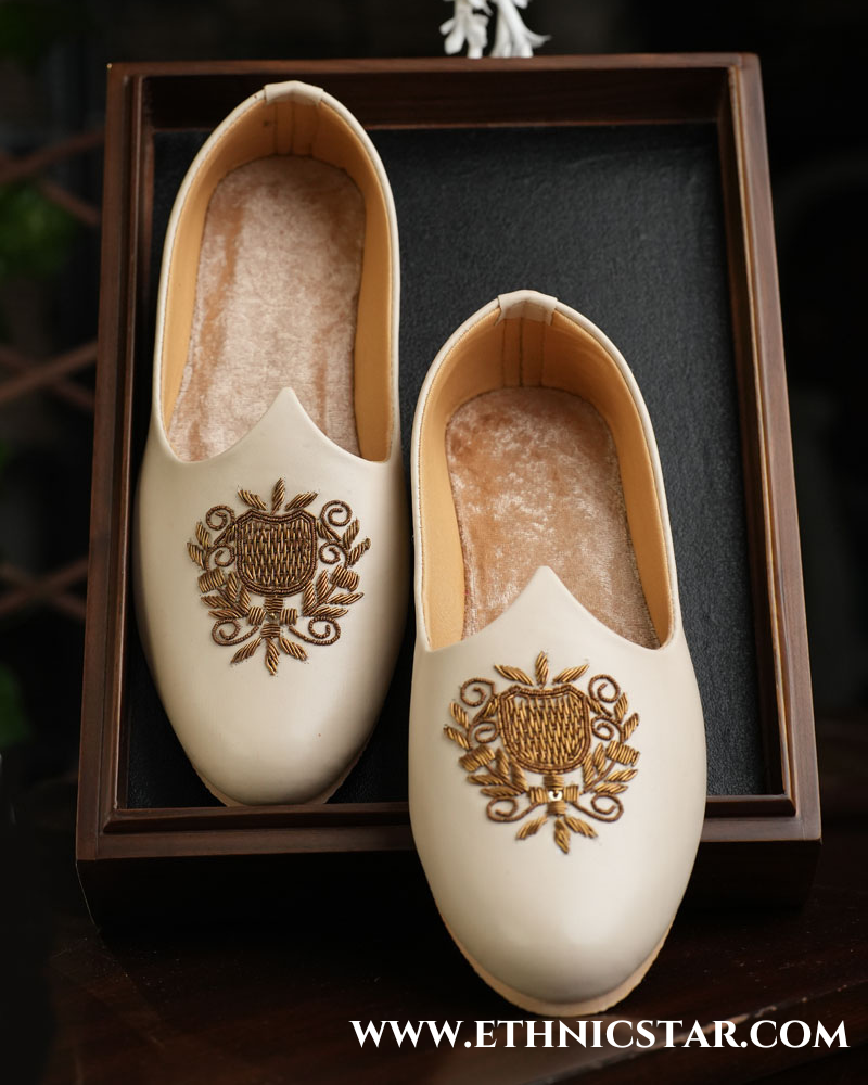 Cream Wedding Wear Leather Fabric Mojari