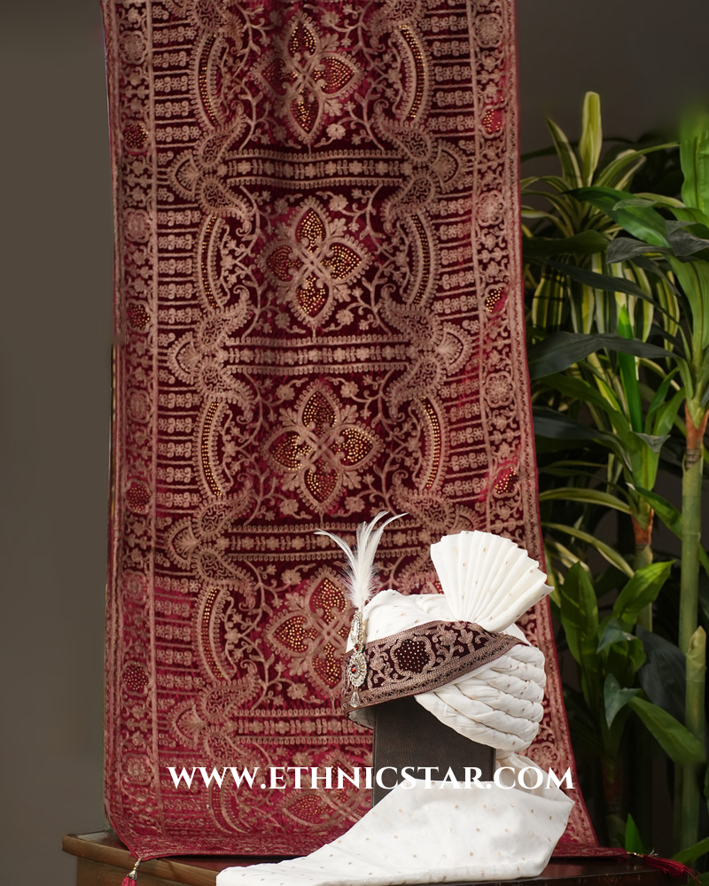 Wedding Wear White Turban And Maroon Dupatta With Thread Embroidery