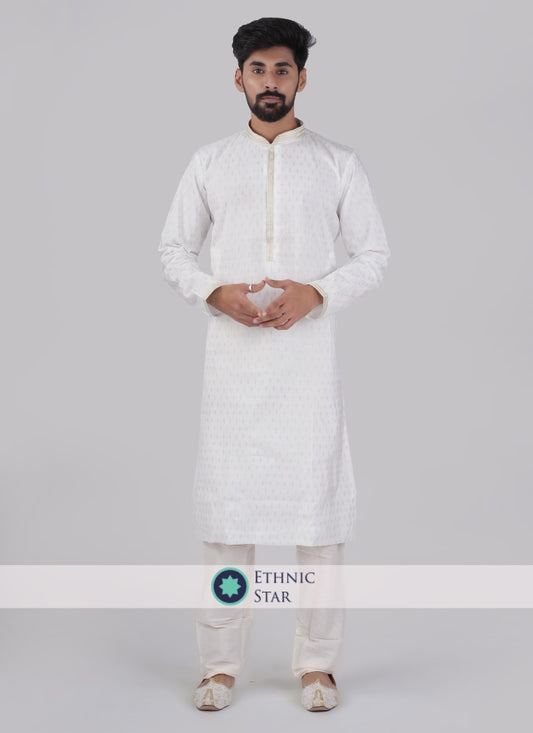 Simple White Kurta Pajama For Festive