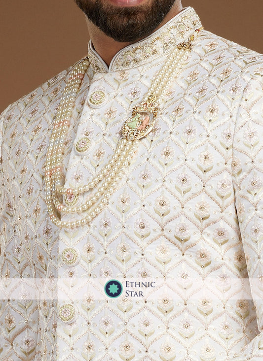 White Sherwani Set In Silk With Thread Work
